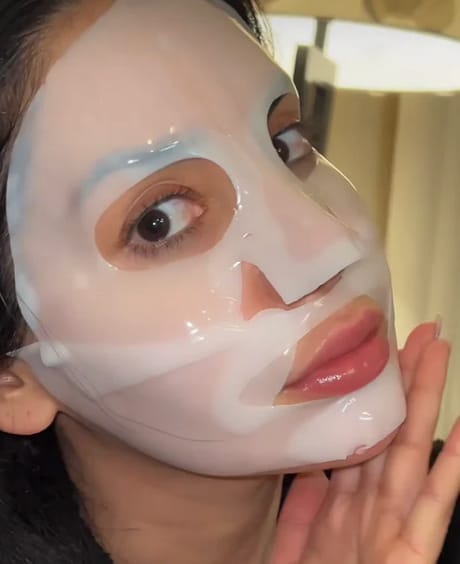 Bio-collagen mask reduces wrinkles by 75% after a single application